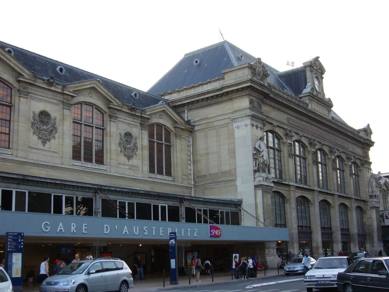 Gare d'Austerlitz à Paris, entrée SNCF