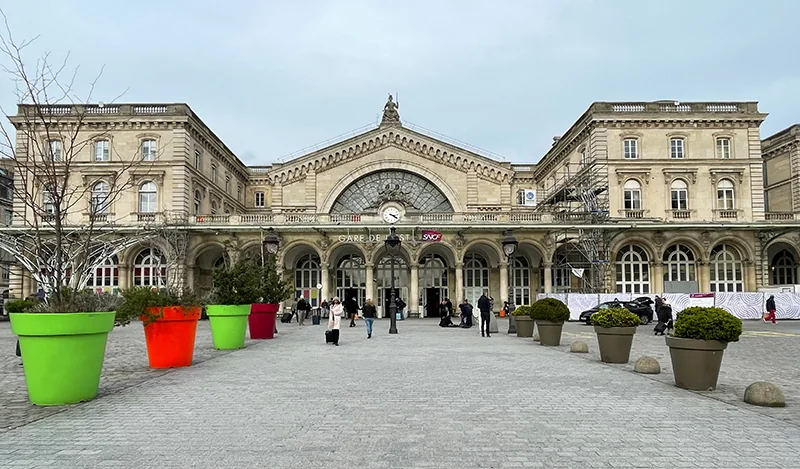 Gare de l'Est à Paris, façade de jour